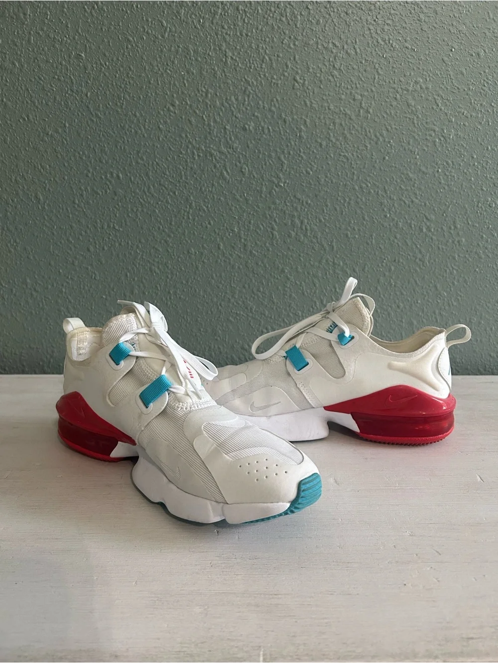 Nike Air Max Infinity Running Shoes White/Red/Blue Women's Size 8.5